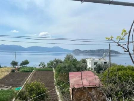 Detached House For Sale On 2000M2 Plot Of Land By The Sea In Marmaris Söğüt Neighborhood. Suitable For Tying A Boat In Front Of It.